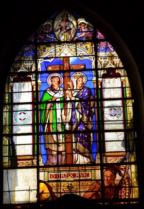 예루살렘의 성 마카리오와 성녀 헬레나_photo by Marianne Casamance_in the Collegiate Church of Saint-Agricol in Avignon_France.jpg